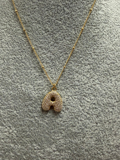 Collana con lettera