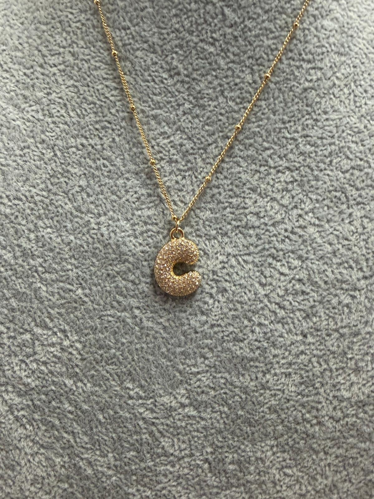 Collana con lettera