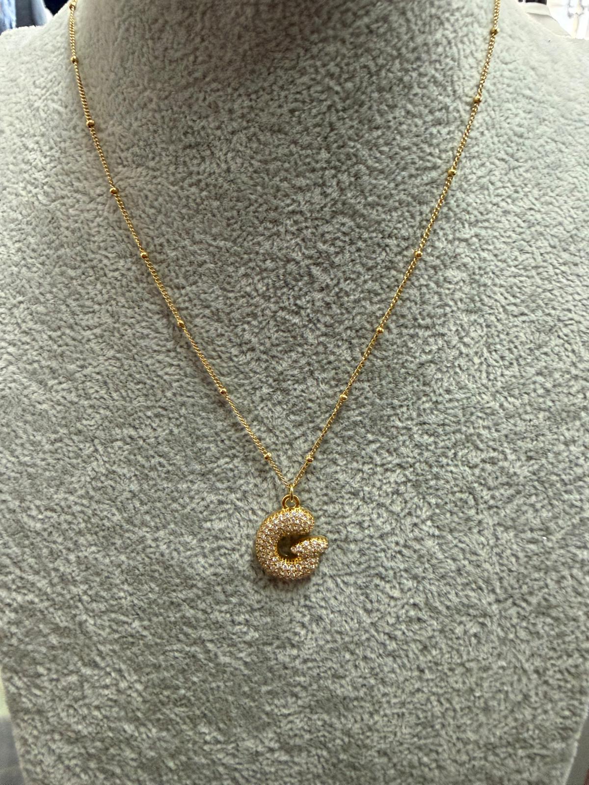 Collana con lettera