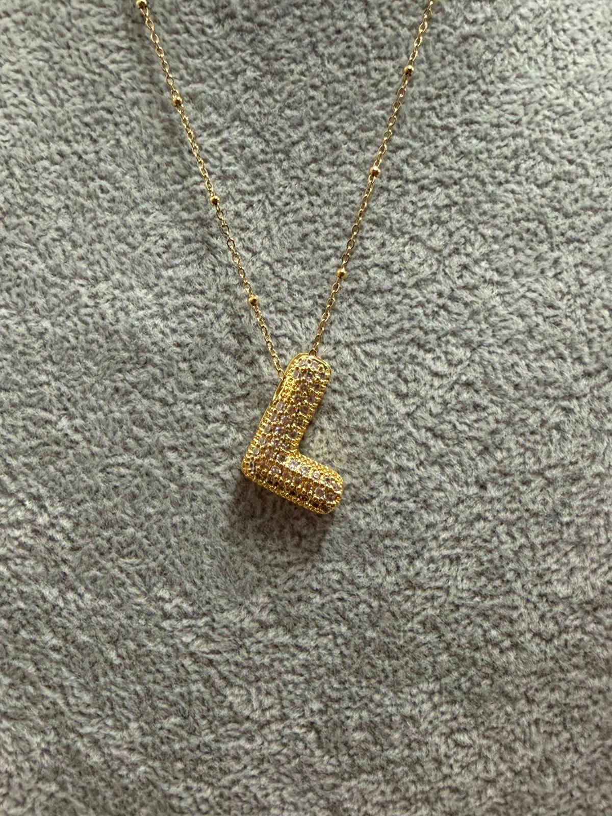 Collana con lettera