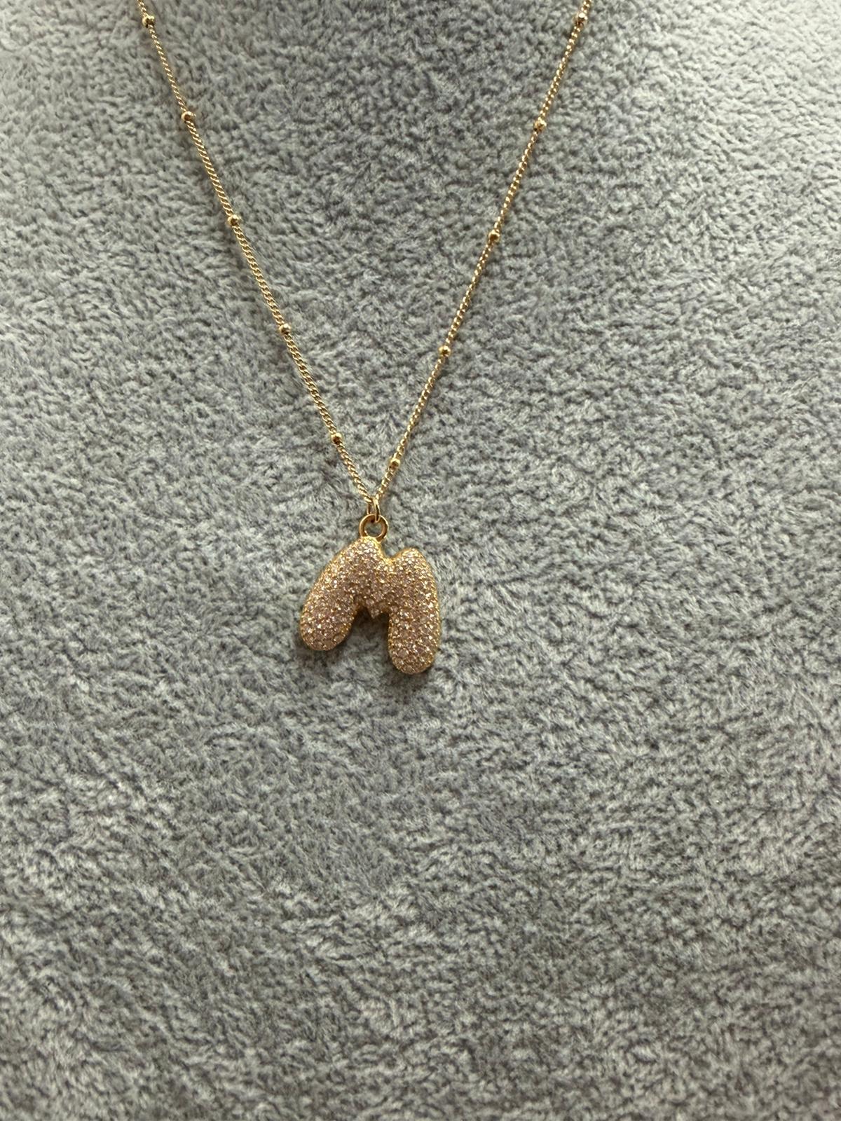 Collana con lettera