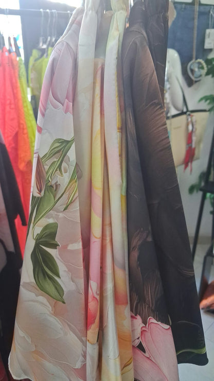 Completo fiorato top e pantalone